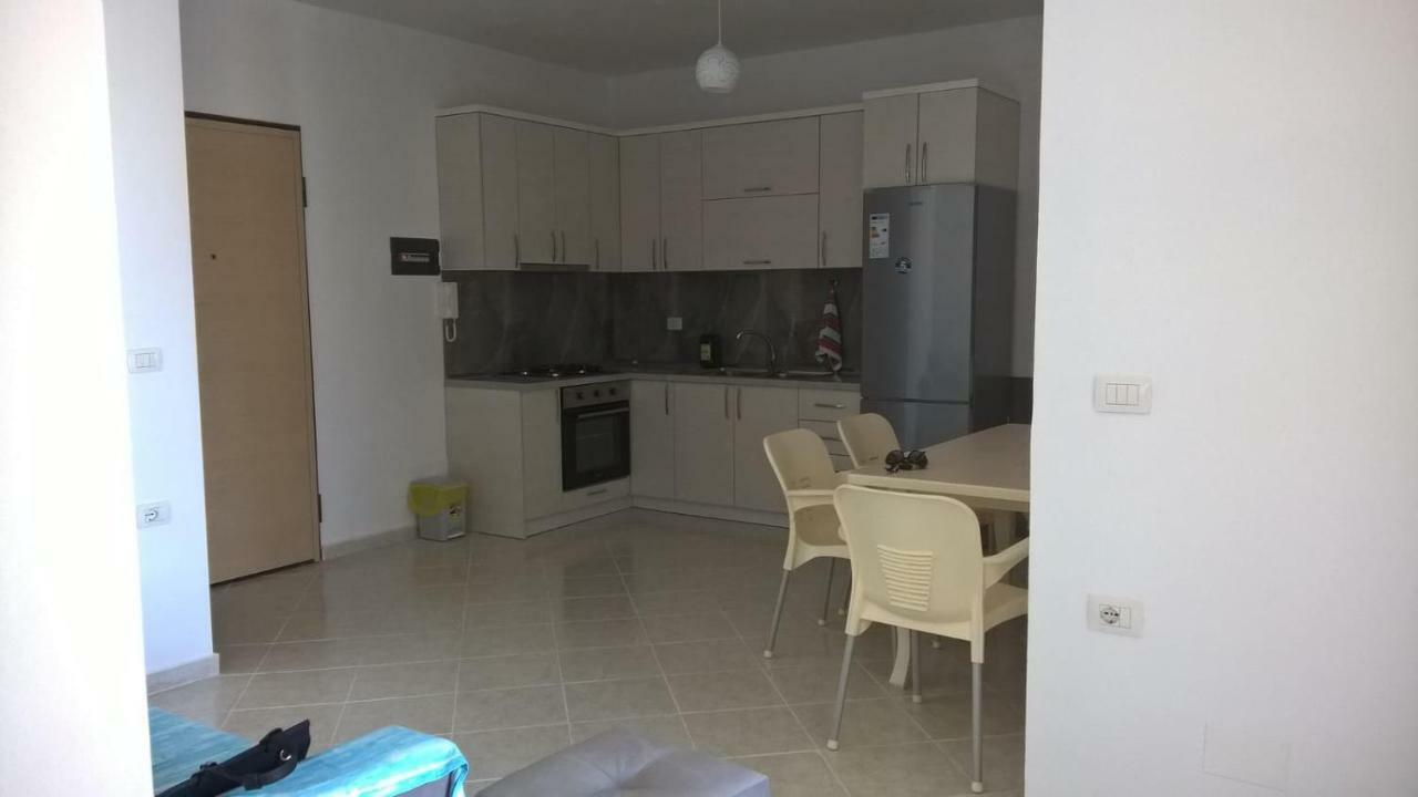 شقة Ilarias Flat فلورا المظهر الخارجي الصورة